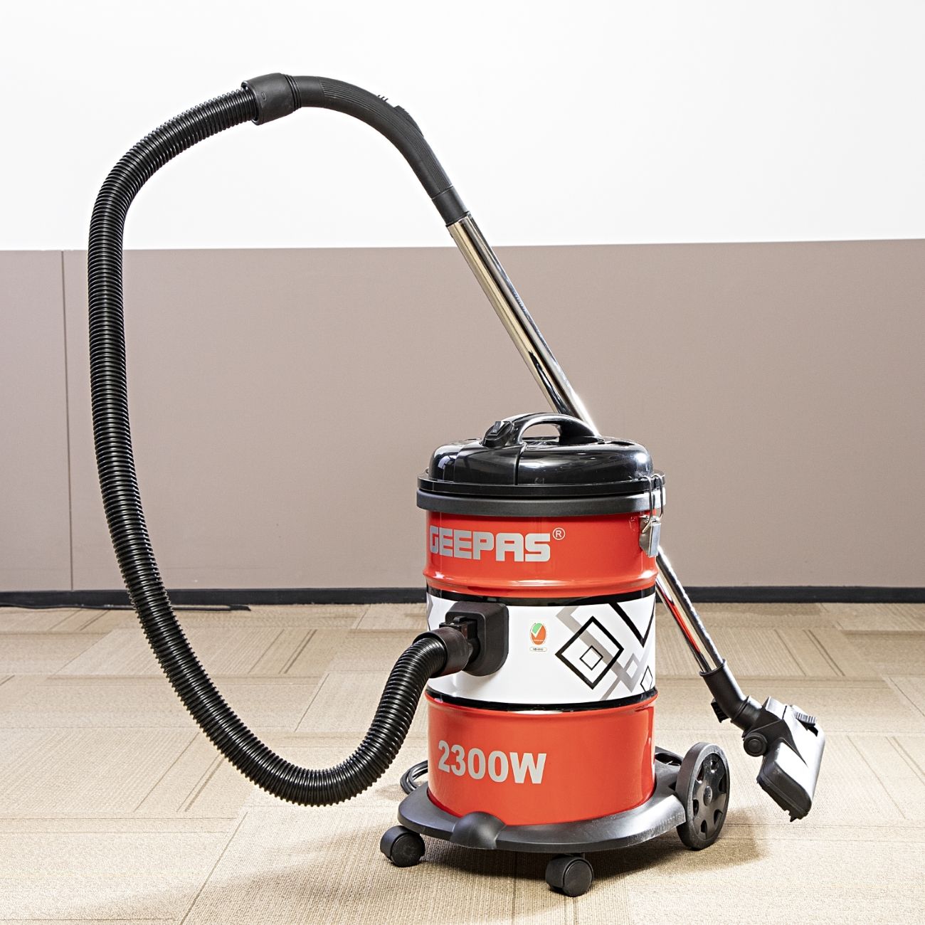 GEEPAS Drum Vacuum Cleaner